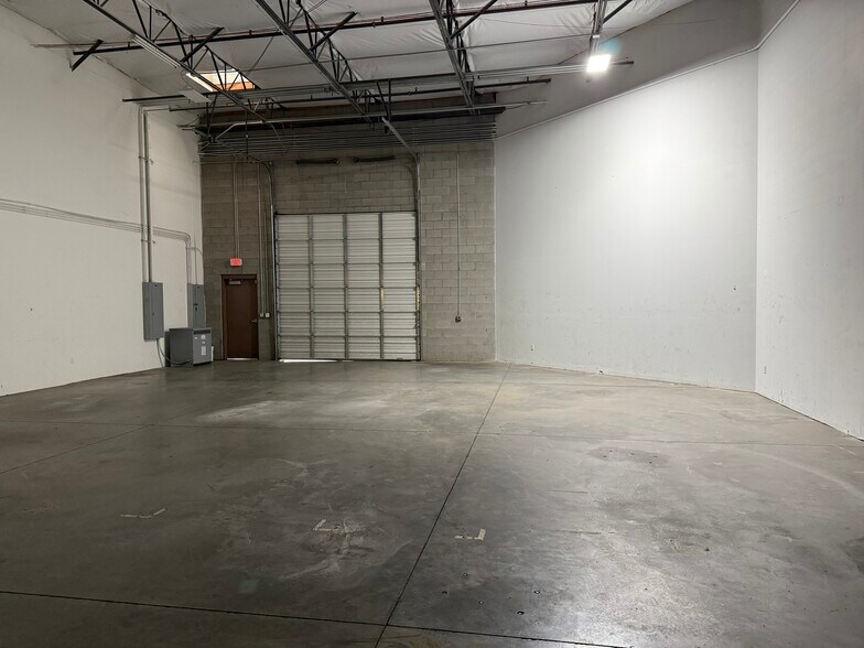More Photos Of 9950 W Van Buren St, Avondale Unknown For Lease