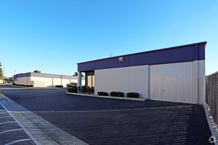 More Photos Of 330 E Orangethorpe Ave, Placentia Manufacturing For Lease
