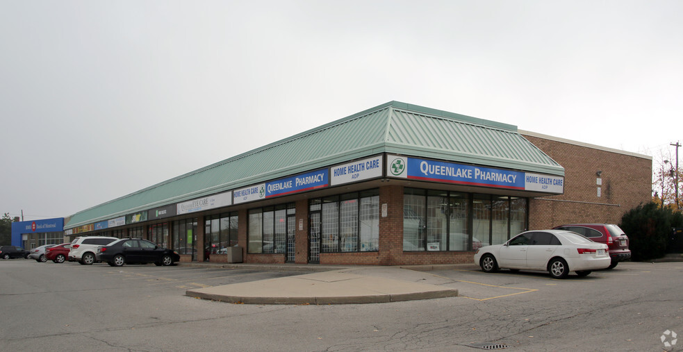 Primary Photo Of 910 Queenston Rd, Hamilton Service Station For Lease