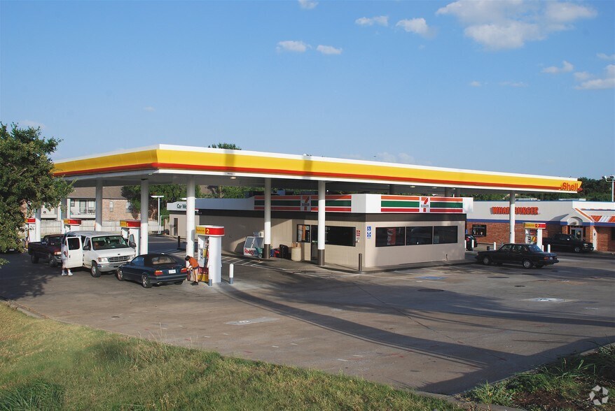 More Photos Of 1401 Eastchase Pky, Fort Worth Freestanding For Lease