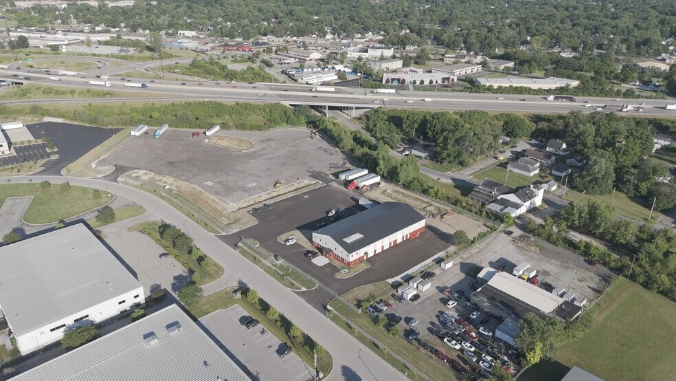 More Photos Of 2345 Enterprise Place park, Indianapolis Flex For Sale