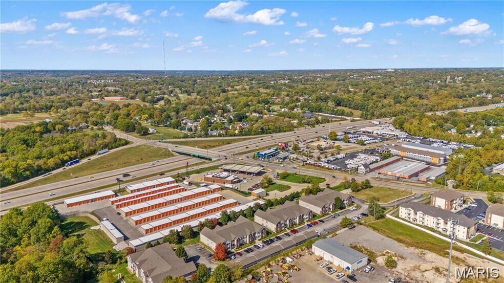 More Photos Of 6401 Brookfield Court Dr, Saint Louis Apartments For Sale