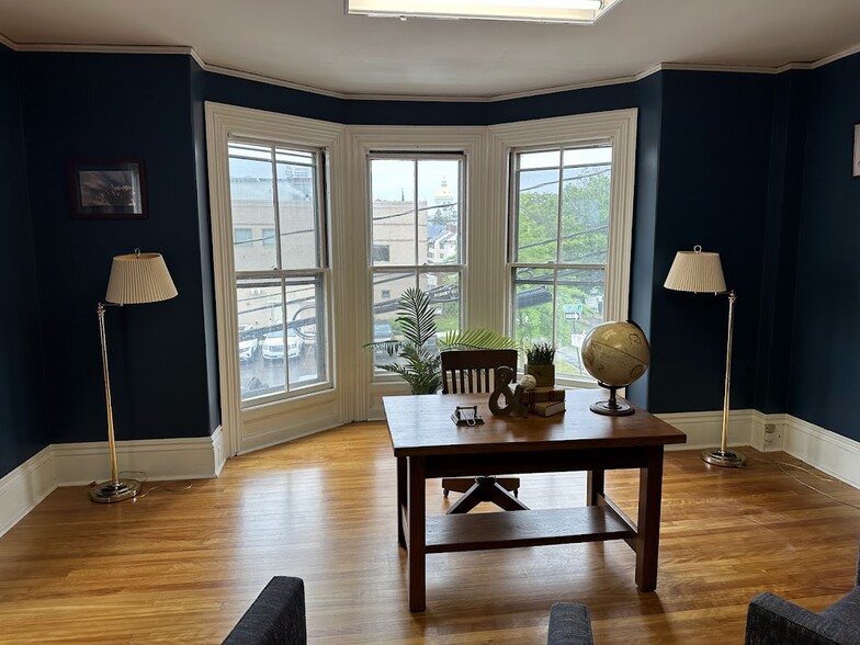 More Photos Of 8 Court St, Concord Office For Sale