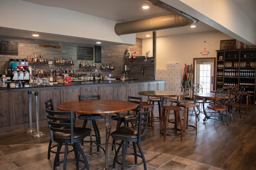 More Photos Of 5781 State Highway 42, Sturgeon Bay Storefront Retail Residential For Sale