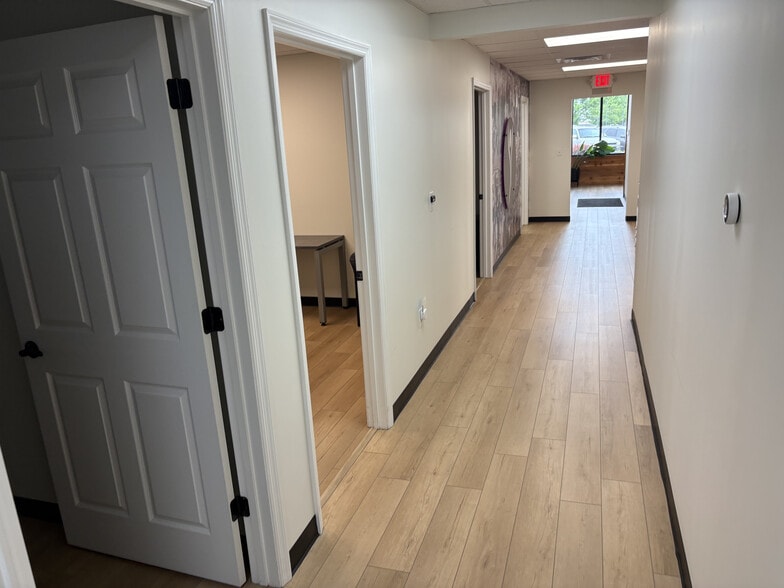 More Photos Of 400 Trade Center Dr, Saint Peters Warehouse For Sale