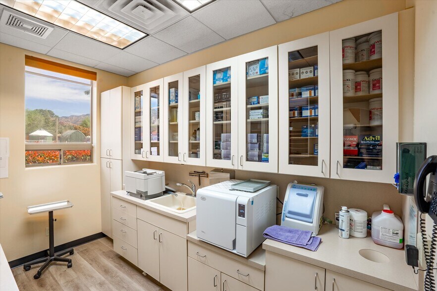 More Photos Of 120 Northview Rd, Sedona Skilled Nursing Facility For Lease