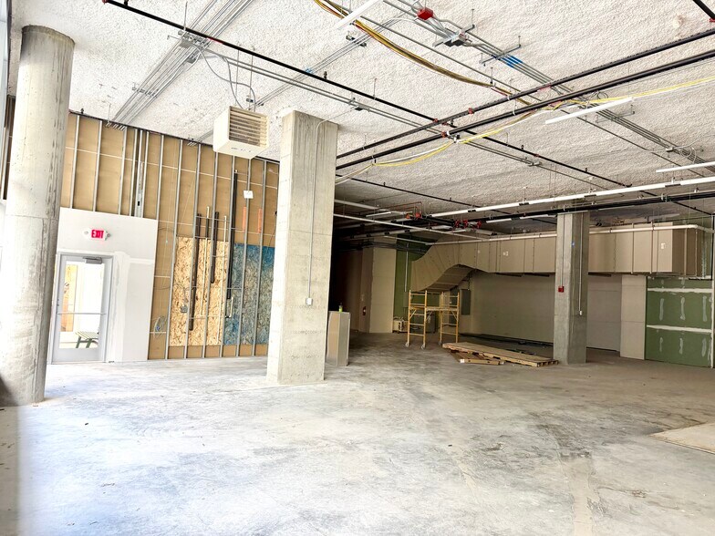 More Photos Of 216 S Pinckney St, Madison Apartments For Lease