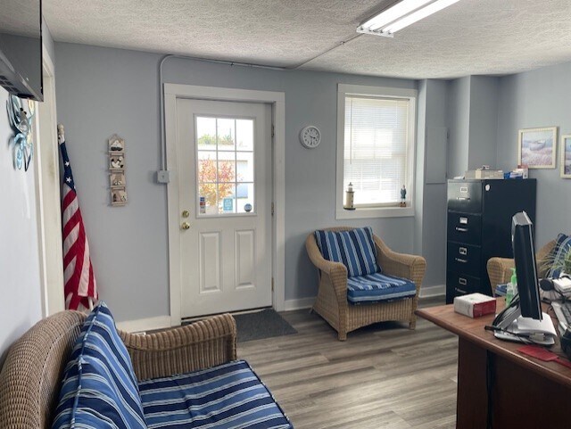 More Photos Of 75 Maple Rd, Mathews Office For Sale