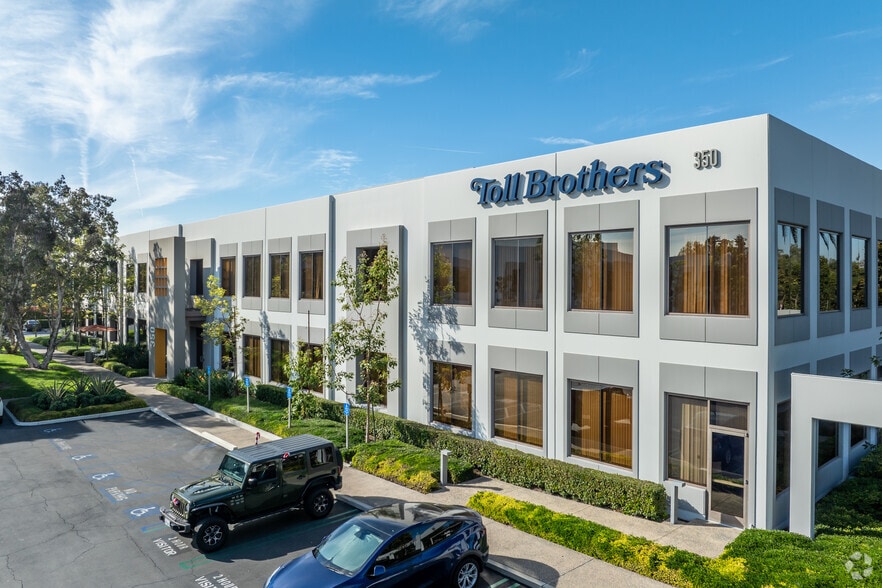 More Photos Of 350 Commerce Dr, Irvine Office For Lease