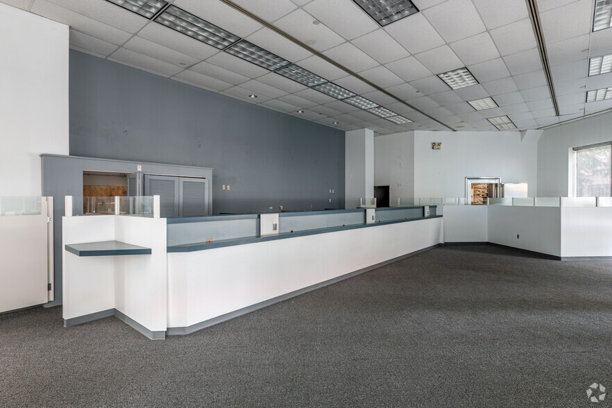 More Photos Of 1375 E 9th St, Cleveland Office For Lease