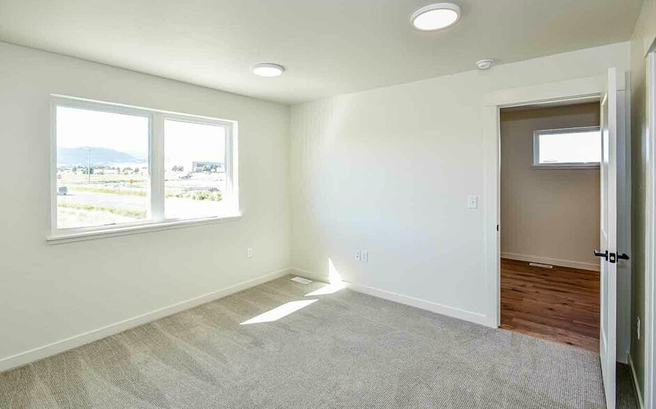 More Photos Of 2328 Shorthorn Ave, Helena Multifamily For Sale