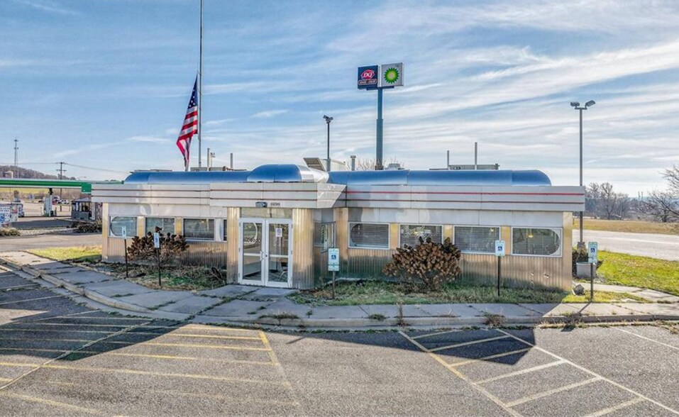 Primary Photo Of 12701 10th St, Osseo Restaurant For Sale