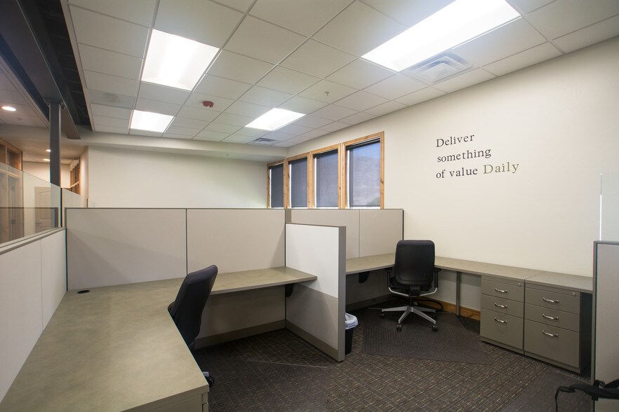 More Photos Of 260 S 2500 W, Pleasant Grove Office For Lease