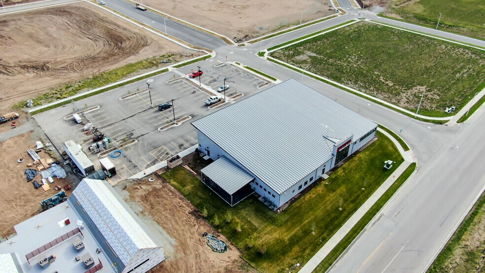 More Photos Of 555 East Swift Creek Way, Kalispell Freestanding For Sale