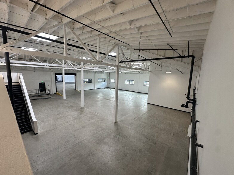 More Photos Of 4700 San Pablo Ave, Emeryville Warehouse For Lease