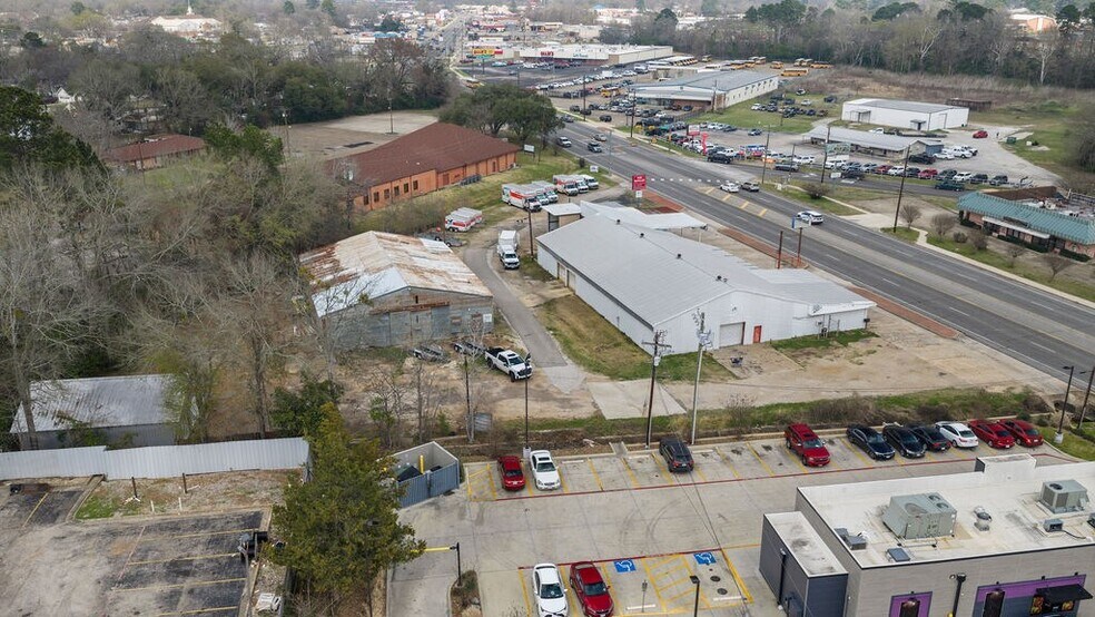 More Photos Of 1006 South Timberland Dr, Lufkin Industrial For Sale