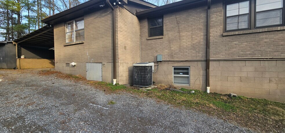 More Photos Of 2709 Bransford Ave, Nashville Office Residential For Sale