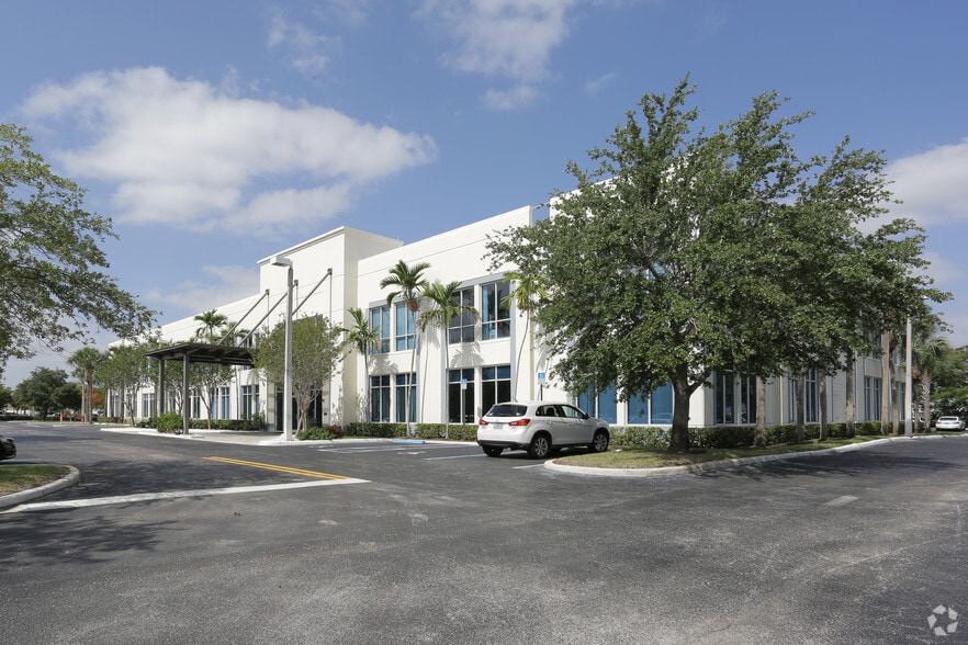 More Photos Of 2010 NW 150th Ave, Pembroke Pines Office For Lease