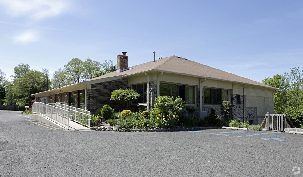 Primary Photo Of 1045 Rt-173, Asbury Restaurant For Sale