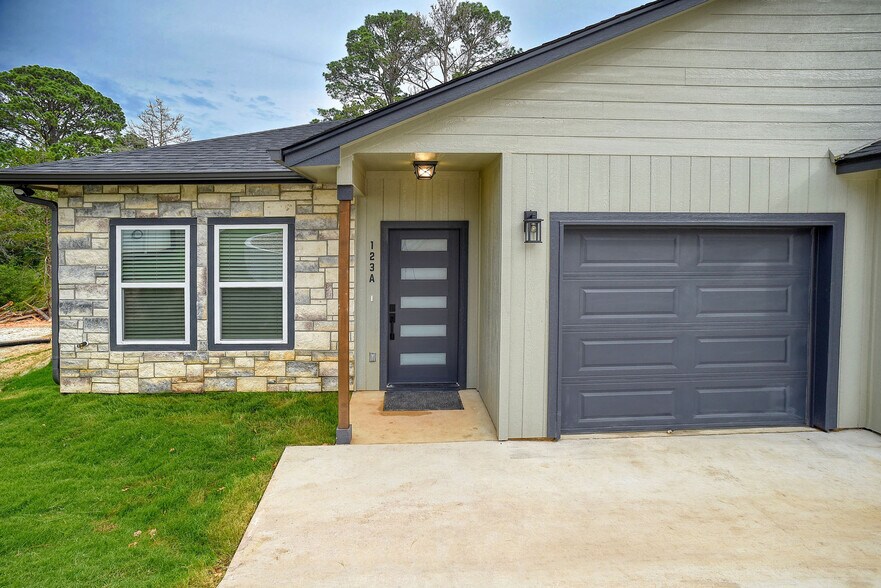 More Photos Of , Bastrop Specialty For Sale