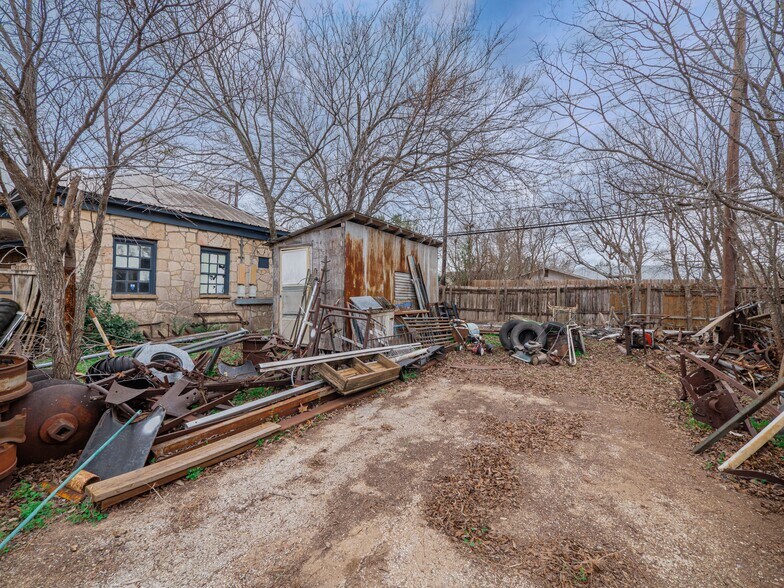 More Photos Of 201 S Highway 183, Leander Flex For Sale