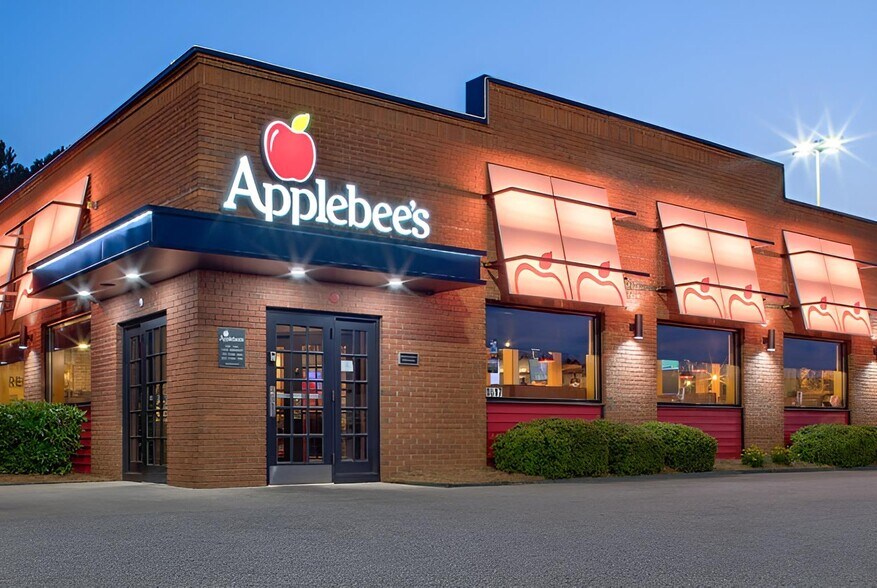 Primary Photo Of 105 N Springboro Pike, Dayton Restaurant For Sale