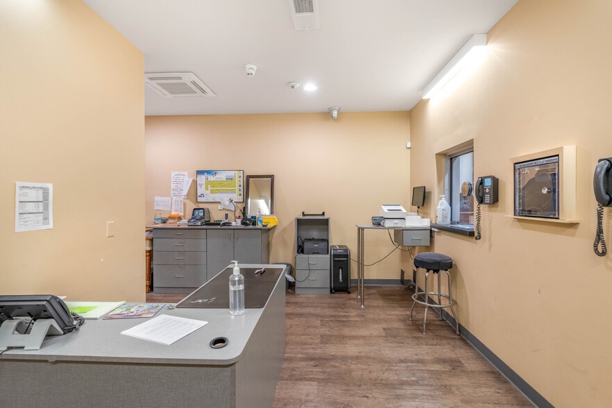 More Photos Of 255 Cumberland Trace Rd, Bowling Green Flex For Lease