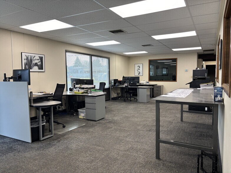 More Photos Of 179 Taylor St, Eugene Unknown For Lease