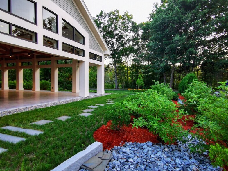 More Photos Of 178 Great Rd, Acton Freestanding For Sale