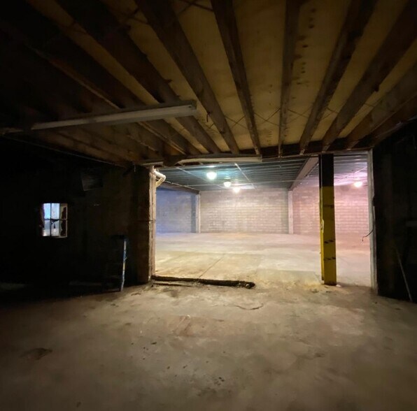 More Photos Of 1261 Coney Island Ave, Brooklyn Service For Lease
