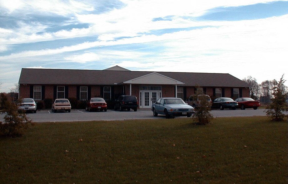 Primary Photo Of 20 Senn Dr, Chester Springs Light Manufacturing For Sale