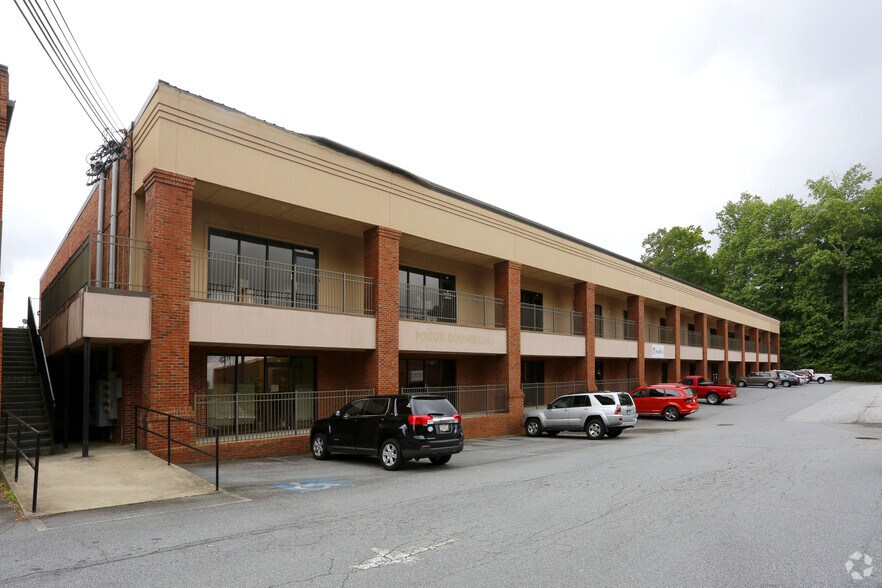 Primary Photo Of 9876 Main St, Woodstock Flex For Lease