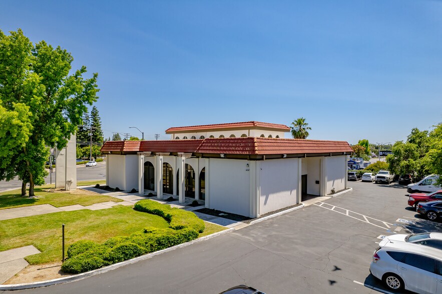 Primary Photo Of 5299 Auburn Blvd, Sacramento Office For Lease