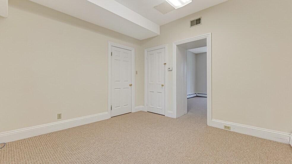 More Photos Of 207 W Broad St, Bethlehem Office For Sale