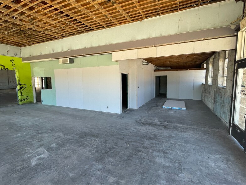 More Photos Of 151 E Court St, Atoka Restaurant For Lease