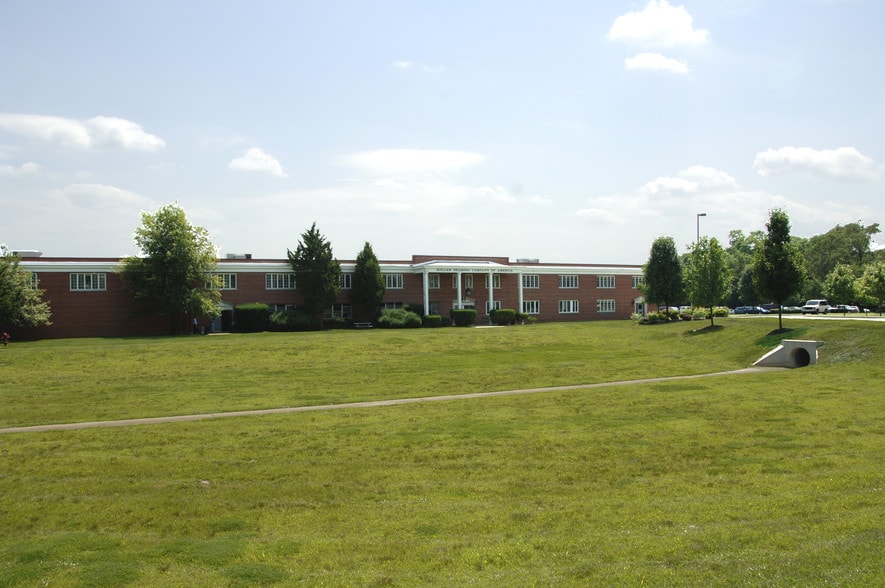 More Photos Of 370 Sullivan Way, Ewing Manufacturing For Lease