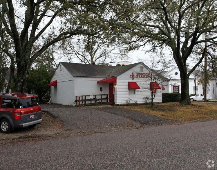 More Photos Of 942 Savannah Hwy, Charleston Freestanding For Sale