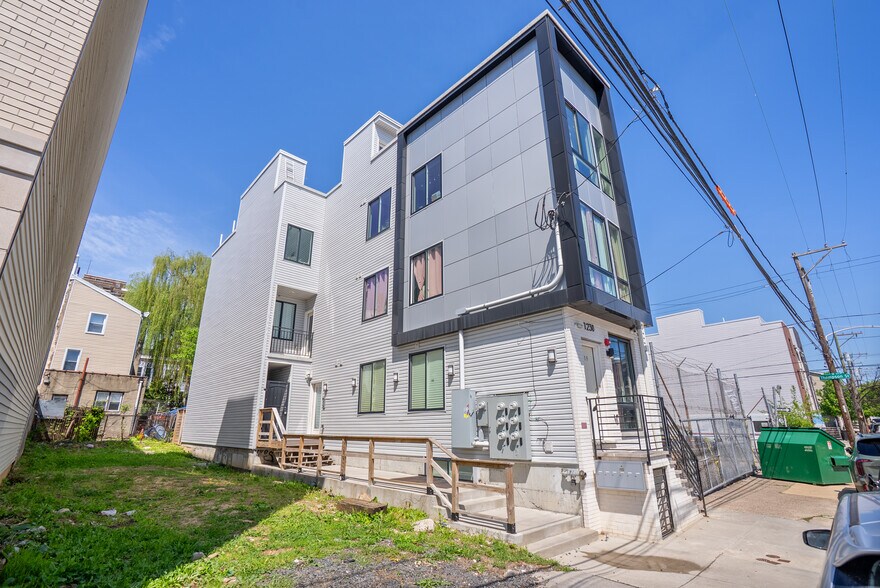 More Photos Of 1230 N Marshall St, Philadelphia Apartments For Sale