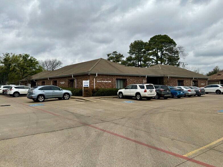 More Photos Of 911 Medical Centre Dr, Arlington Medical For Sale