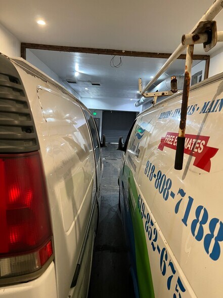 More Photos Of 9121 Woodman Ave, Arleta Storefront Retail Office For Sale