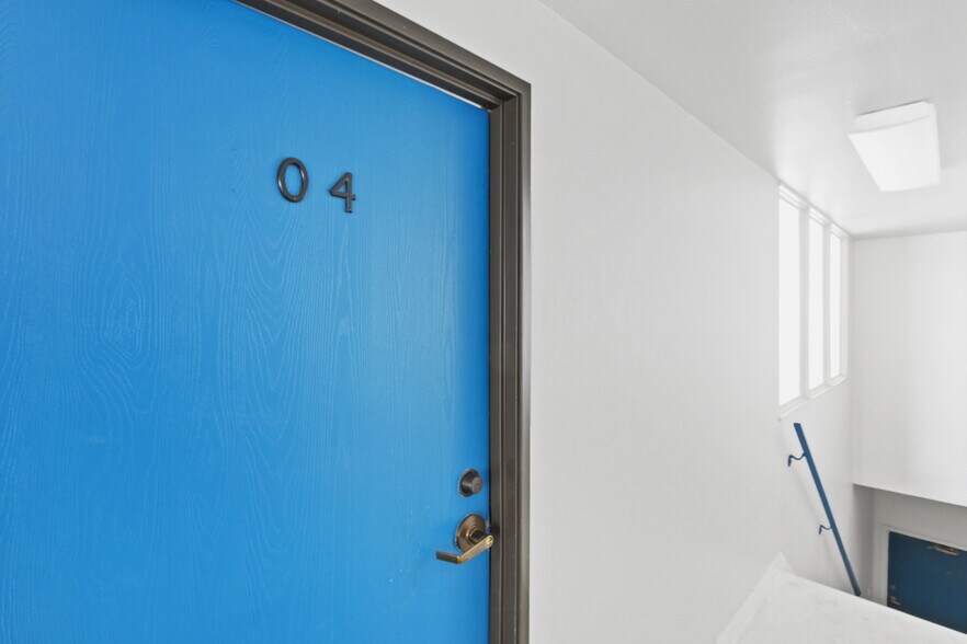 More Photos Of 11714-11720 W Pico Blvd, Los Angeles Storefront Retail Office For Sale