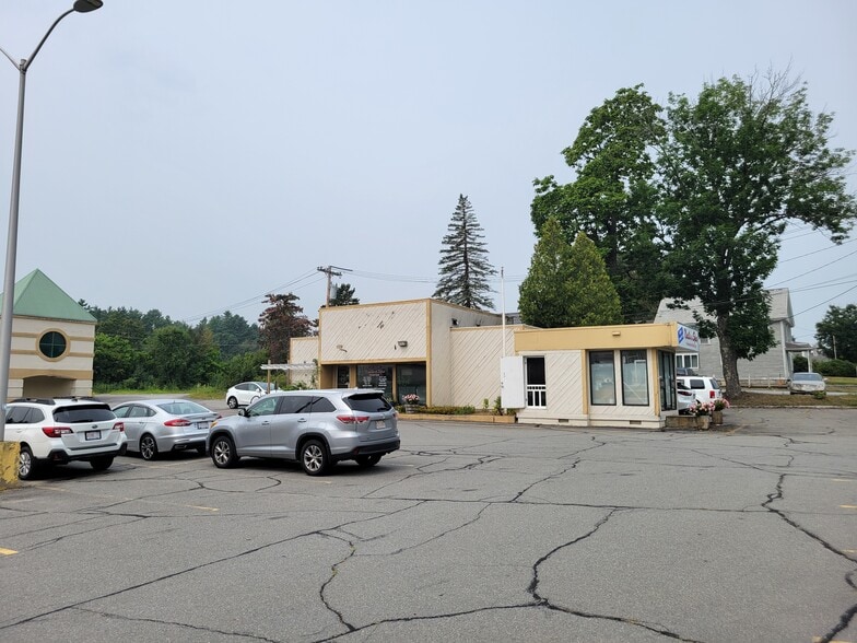 More Photos Of 222 Main St, Townsend Storefront For Sale