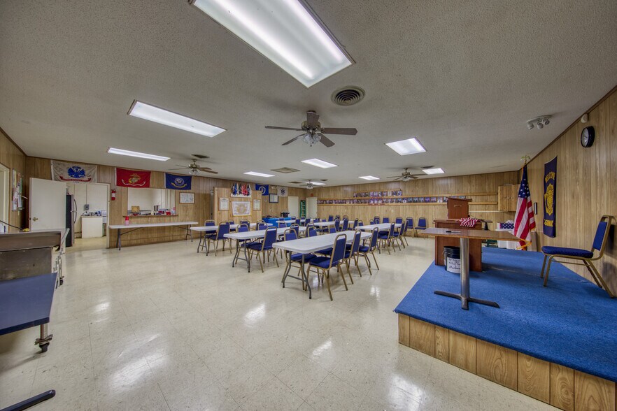 More Photos Of 10769 W Lee Hwy, Loudon Loft Creative Space For Sale