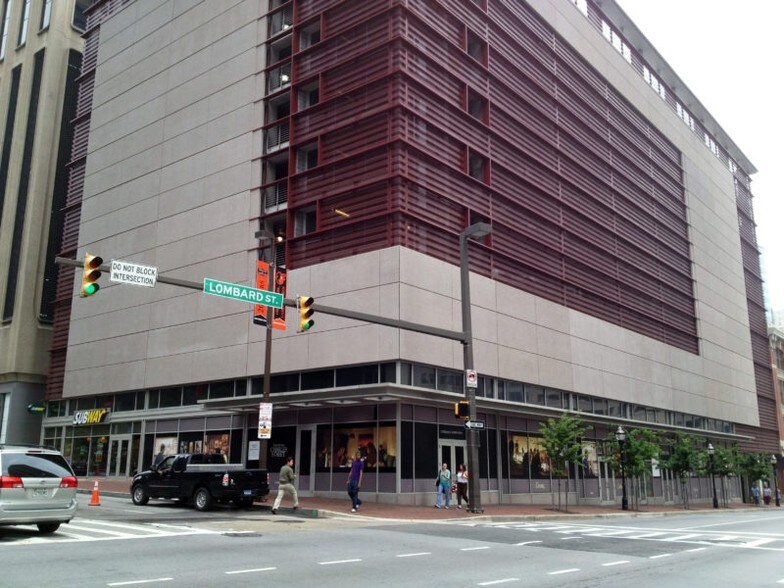 More Photos Of 30 Light St, Baltimore Parking Garage For Lease