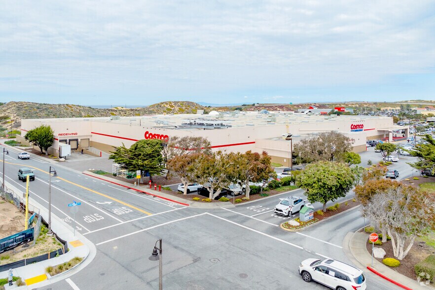 More Photos Of 800-990 Playa Ave, Seaside Unknown For Lease