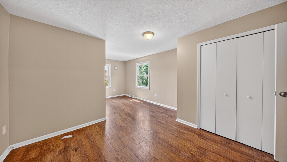 More Photos Of 29369 Lorain Rd, North Olmsted Flex For Sale