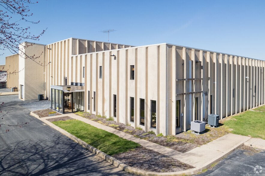 Primary Photo Of 501 Alexander Dr, Ephrata Warehouse For Lease