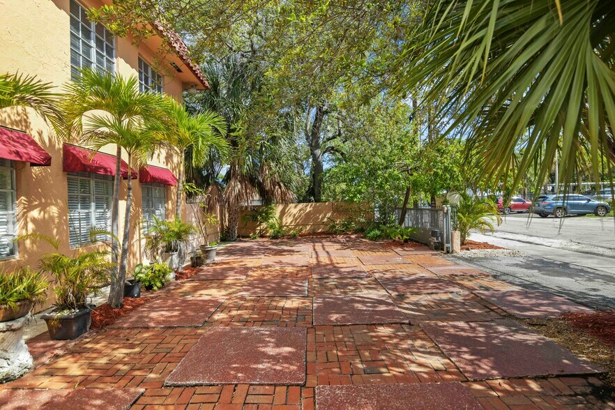 More Photos Of 1545 Miami Rd, Fort Lauderdale Apartments For Sale