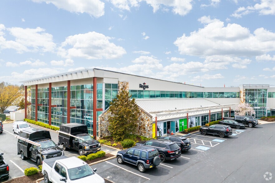 More Photos Of 724 W Lancaster Ave, Wayne Office For Lease