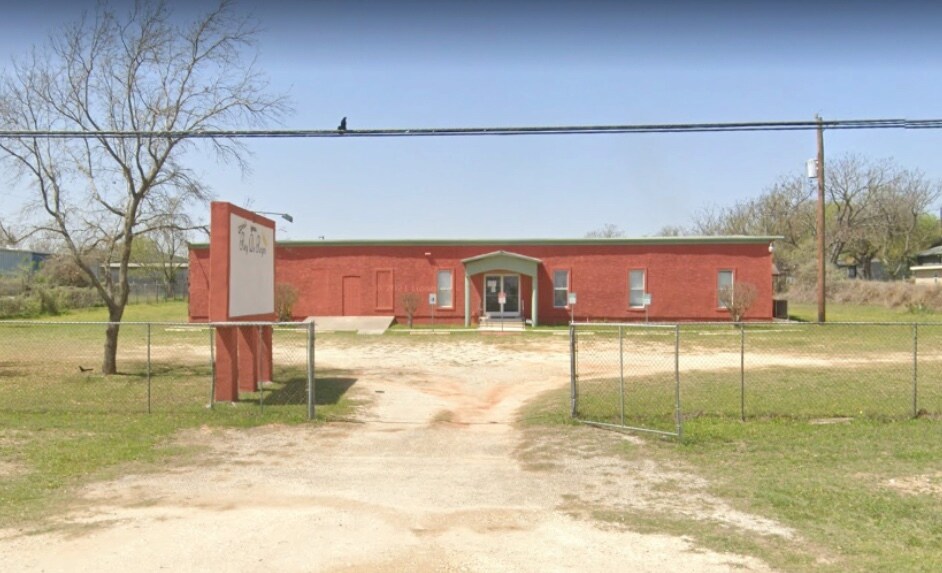 More Photos Of 22185 State Highway 16 S, Von Ormy Convenience Store For Sale